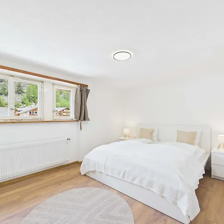 Cozy Near Saas-fee דירה *